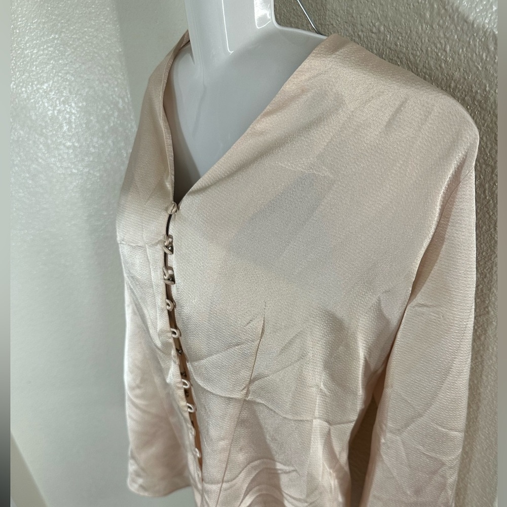 Silky champagne blouse, Size M